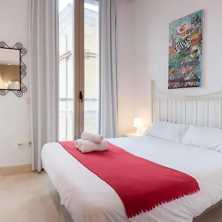 Apartment Bright Studio In The Heart Of *