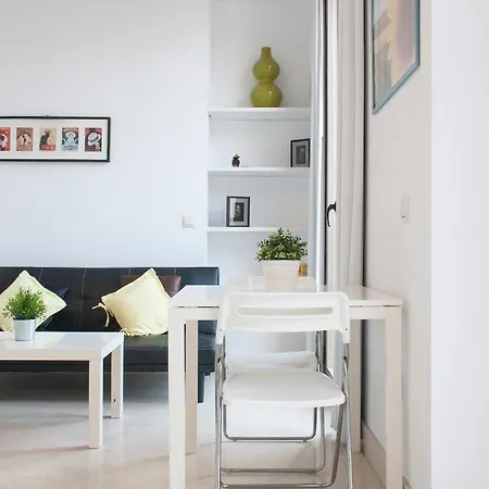 Apartment Bright Studio In The Heart Of