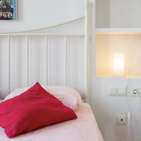 Apartment Bright Studio In The Heart Of *