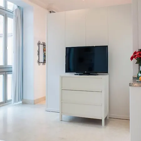 Bright Studio In The Heart Of
